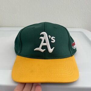 MLB Oakland A’s Baseball Cap Hat Green Yellow Sports Team